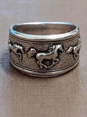 Kabana .925 Sterling Silver Running Horses, Women's ring, size 7